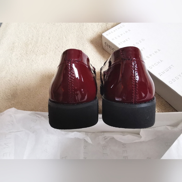 Geox Respira Patent Leather Oxblood Loafers Fringe Studs - Picture 7 of 12